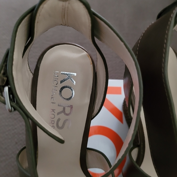 Michael Kors Westby Brown/Olive Green Wedge Shoes - Picture 5 of 7